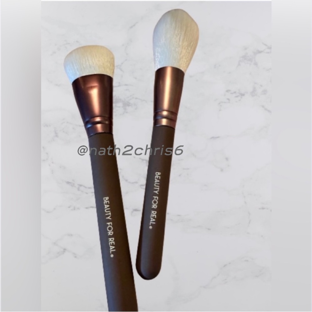 Beauty For Real Complexion and Powder brush Duo New in Pouch.